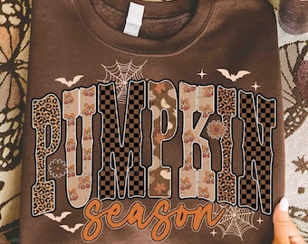 Stagione delle zucche retrò PNG, design a sublimazione autunnale a quadri leopardati, fiocco floreale autunnale PNG, maglietta alla moda per il Ringraziamento da scaricare