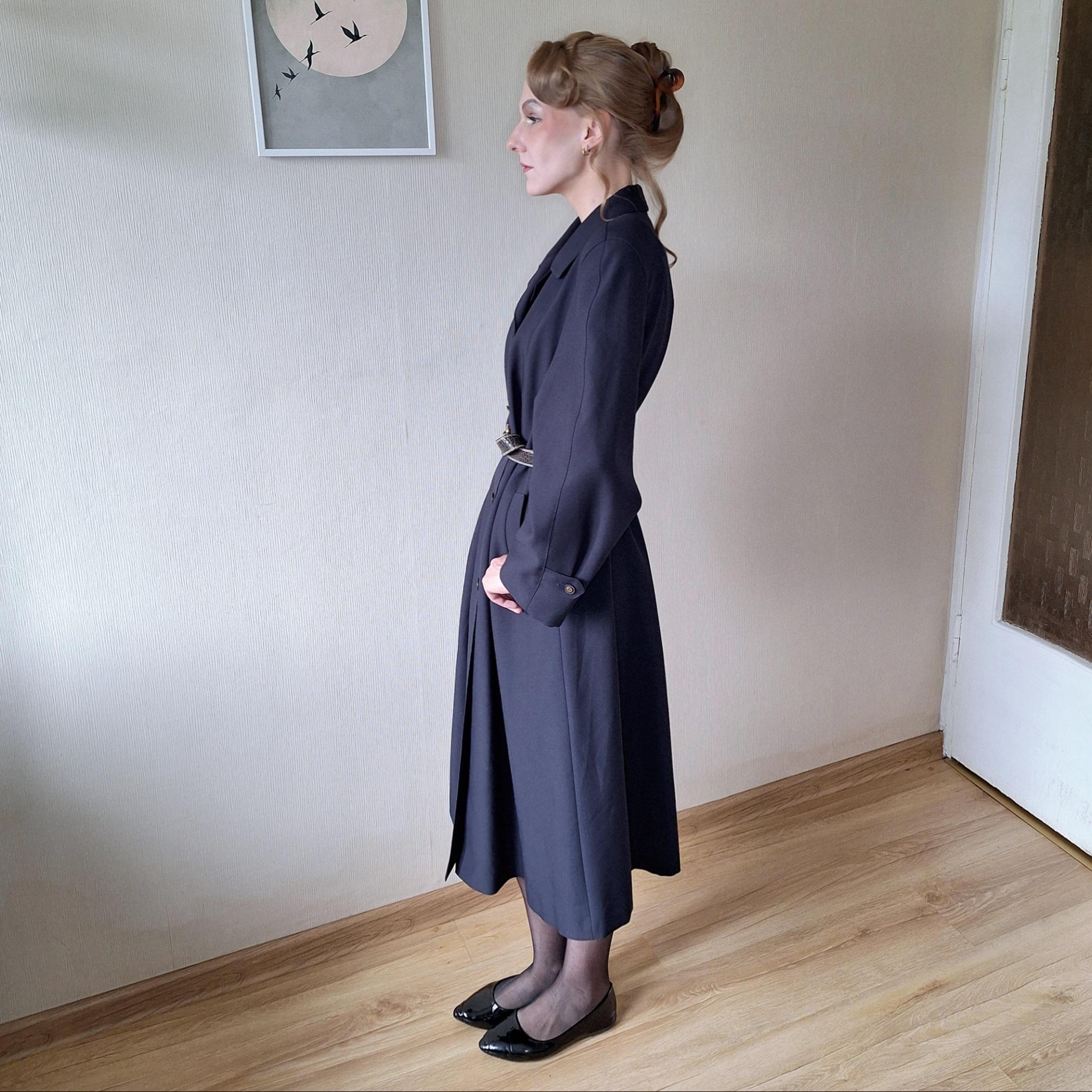 Vintage 1990s Classic Oversized Long Maxi Tailored Trench Coat in 