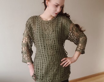 Vintage khaki Knitted sweater in swirl and check pattern, lightweight knit jumper