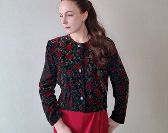 Vintage 1990s velvet look-alike floral pattern feminine cropped blazer in red and dark green