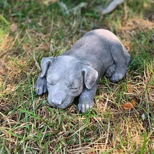 stone/concrete small dog statue garden ornament