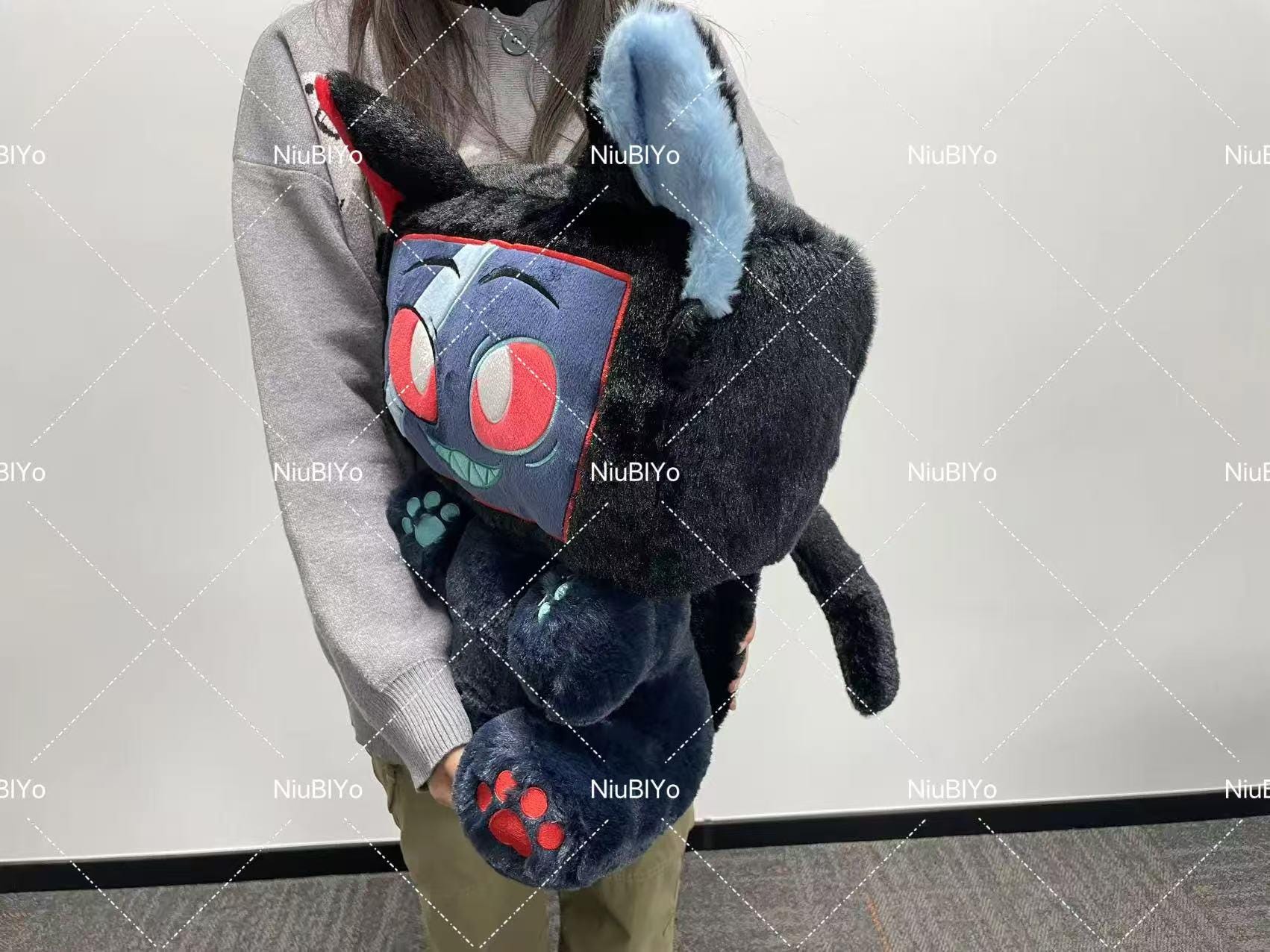 ハズビンホテルのヴォックスぬいぐるみ - Etsy 日本