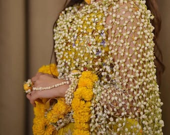 Bridal dupatta Haldi Artificial Flower Bride Entry Veil, wedding Outfit, Flower Scarf