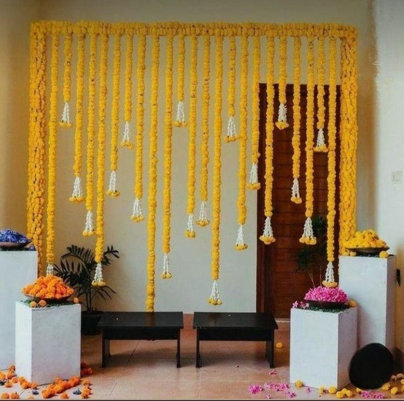 Haldi Set – Marigold Garlands With Lily for Pole Decoration, Puja ...