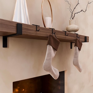 Soporte para calcetines navideños para repisa de chimenea |Juego de 1 a 5 colgadores de metal para guirnaldas navideñas y decoración festiva imagen 2