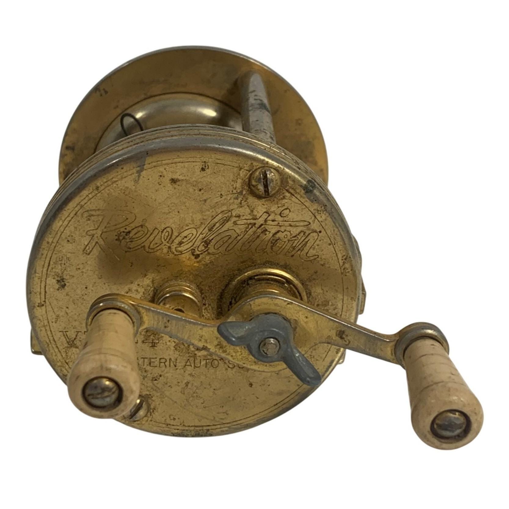 VTG Revelation V7344 Western Auto Supply Co Fishing Reel Wooden