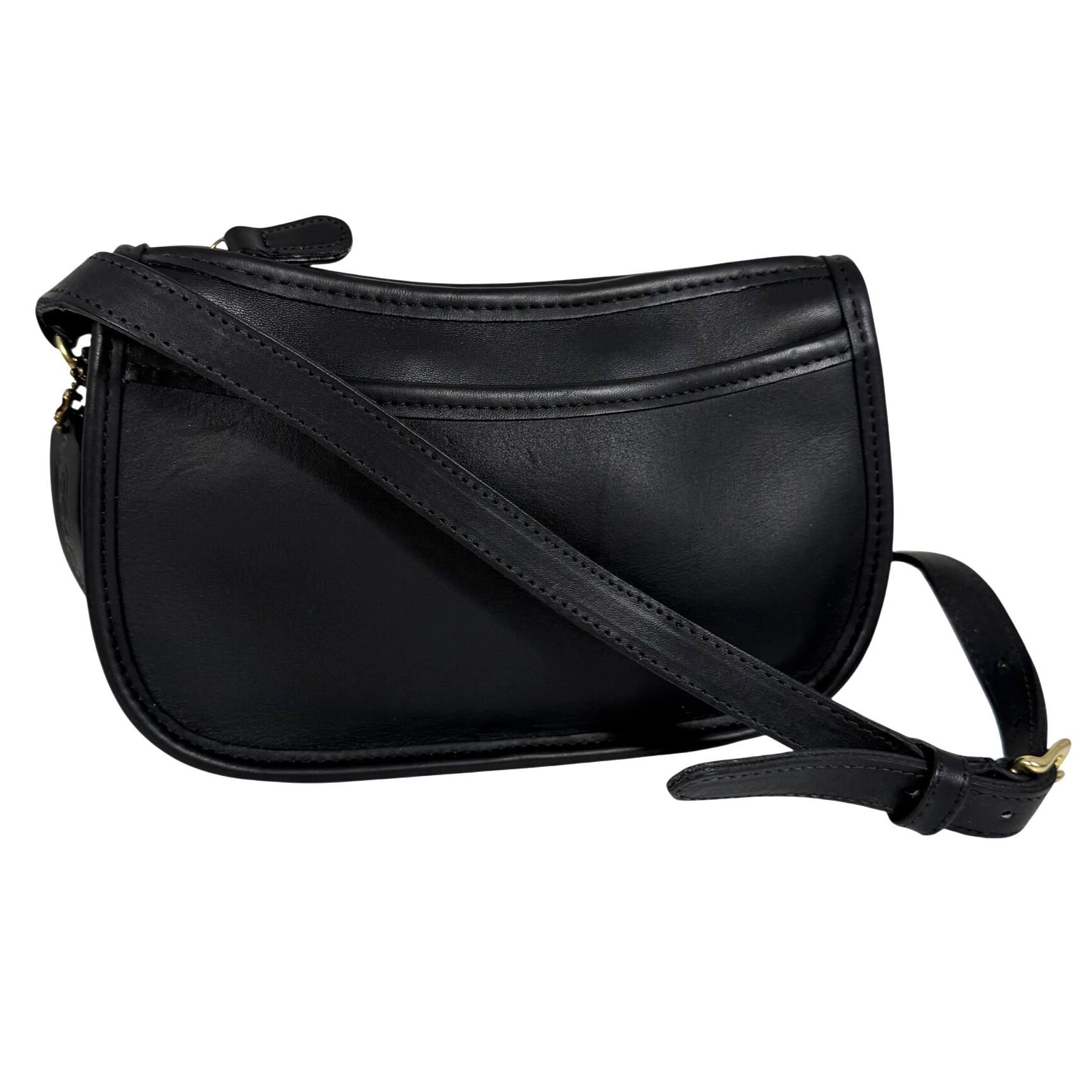 Vintage COACH Black Leather Wendie Swinger Crossbody Purse Bag
