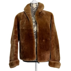 ムートンコート vintage lamb fur sheepskin mouton coat Vintage 1940s 'beaver Lamb' Ie Mouton Sheepskin Fur Coat Wartime