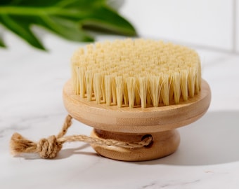 Spazzola esfoliante per il corpo in bambù, manico ergonomico, senza plastica, setole in sisal naturale
