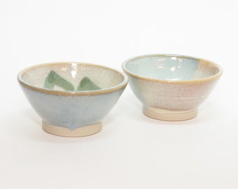 2 small bowls hand-made and hand-painted. approx. 50ml, 3.5 cm diameter 7 cm height, stoneware
