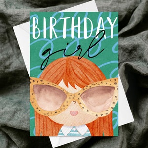 Tarjeta de saludos de niña de cumpleaños - Tarjeta de saludos texturizada hecha a mano - Extravagante - Acuarela - Única - Extravagante - Mujer - Cara sonriente - Gafas de sol