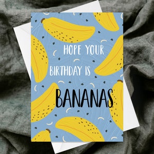 Spero che il tuo compleanno sia un biglietto d'auguri con banane - Biglietto d'auguri strutturato fatto a mano - Acquerello colorato eccentrico - Frutta unica - Umorismo divertente