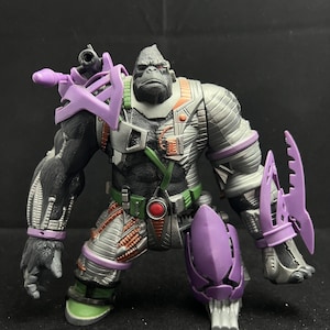 1996 McFarlane Toys - Spawn Series 4 - Deluxe Cy-Gor Silver met raketpantser