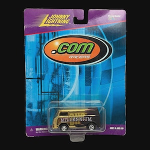 Johnny Lightning.com Racers – Furgoneta VW Millennium / Coleccionable de metal fundido a presión de la era Y2K