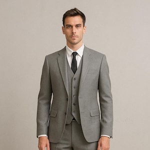 Elegant Light Grey Three Piece Suit for Men, Three Piece Slim Fit Blazer Pantsuit | Wedding Suit | Prom Suit | Custom Groom Wedding Suit.
