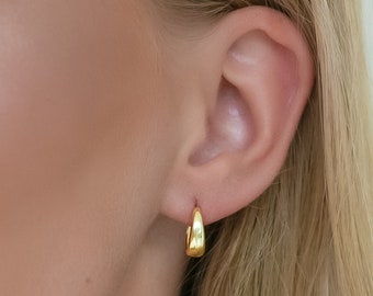 Taps toelopende hoepel oorbellen Huggie hoepel oorbellen in goud, zilver minimalistische sieraden perfecte kerstcadeau voor haar | E53