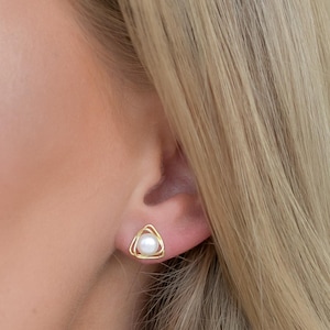 Gold Pearl Stud Earrings, Elegant Minimalist Jewelry, Dainty Triangle Frame, Classic Gift for Women, Timeless Everyday Earrings, E01