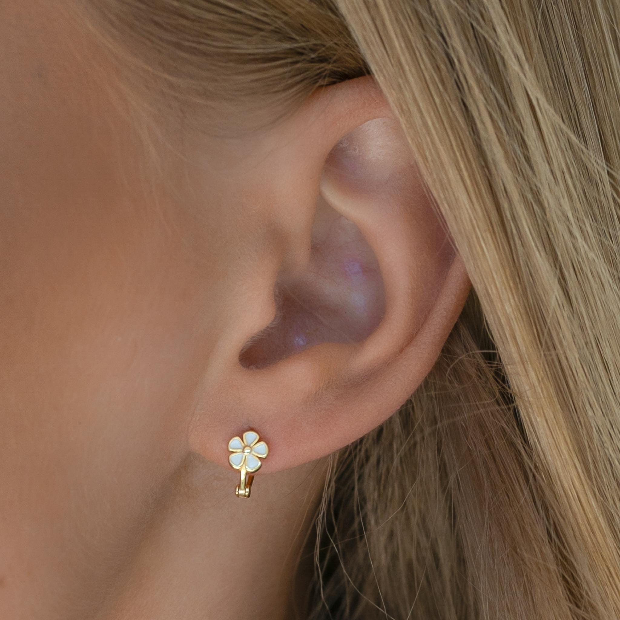 Gold Daisy Hoop Earrings, Tiny Flower Huggie Hoops, Sterling Silver, Minimalist Jewelry for Women, Cute Gift for Best Friends, E063