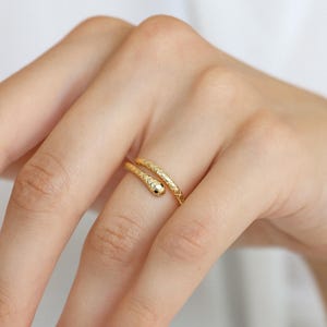 Gold Snake Ring, Dainty Adjustable ring For Women, Ouroboros Ring, Wrap Around Snake Ring, Minimalist Jewelry, Gift For Her, R12