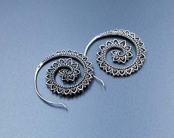 Sterling silver spiral hoops earring