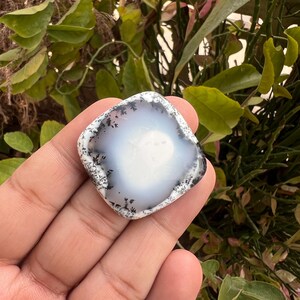 希少な天然デンドライトオパールカボション！アンティークな天然デンドライトオパール！希少なデンドライトオパールの宝石！ジュエリー作りに最適なデンドライトオパール！ 画像 2