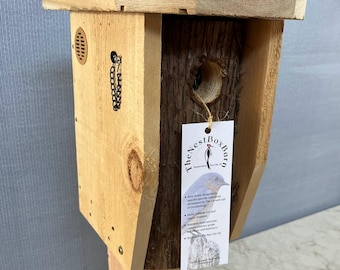 Cedar Birdhouse: Handcrafted Natural Bark Nest Box for Bluebirds
