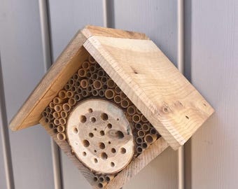 Cedar Bee House – Handmade Mason Bee Hotel – Native Pollinator Habitat – Solid Wood Garden Gift