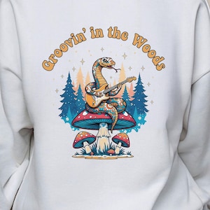 Groovy Snake Clipart PNG, serpent hippie sur champignon, art musical de la forêt, téléchargement numérique pour autocollants, T-shirts, travaux manuels
