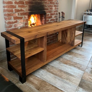 Mueble de TV de madera maciza de nogal – Mueble de TV hecho a mano – Muebles rústicos modernos de madera – Tamaños personalizados disponibles