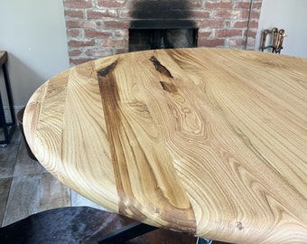 Handmade Solid Wood Chestnut Wood Round Dining Table / Modern Dining Table / Kitchen Table/ Breakfast Table / Farmhouse Round Dining Table