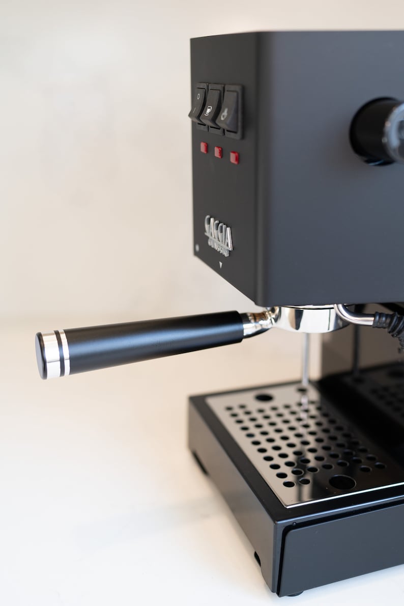 58mm fits Gaggia - Bottomless Portafilter fits Gaggia Espresso Machines-18-20g basket included Aluminum