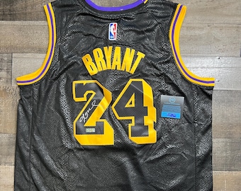 Kobe Bryant Signed Autographed LA Lakers Jersey #24 #8 Black COA