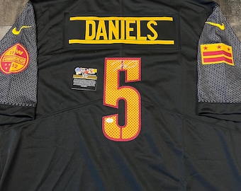 Jayden Daniels Signed Washington Commanders Jersey Autographed Jersey #5 Hologram COA
