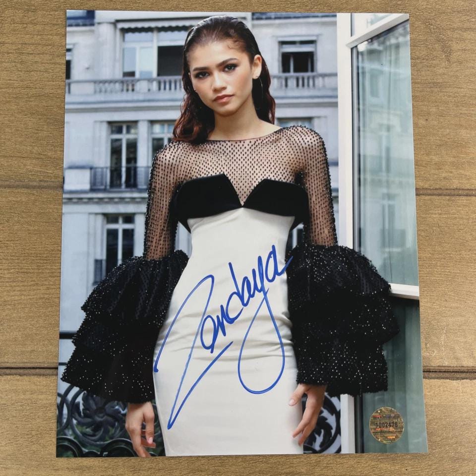 Zendaya autograph Portugal