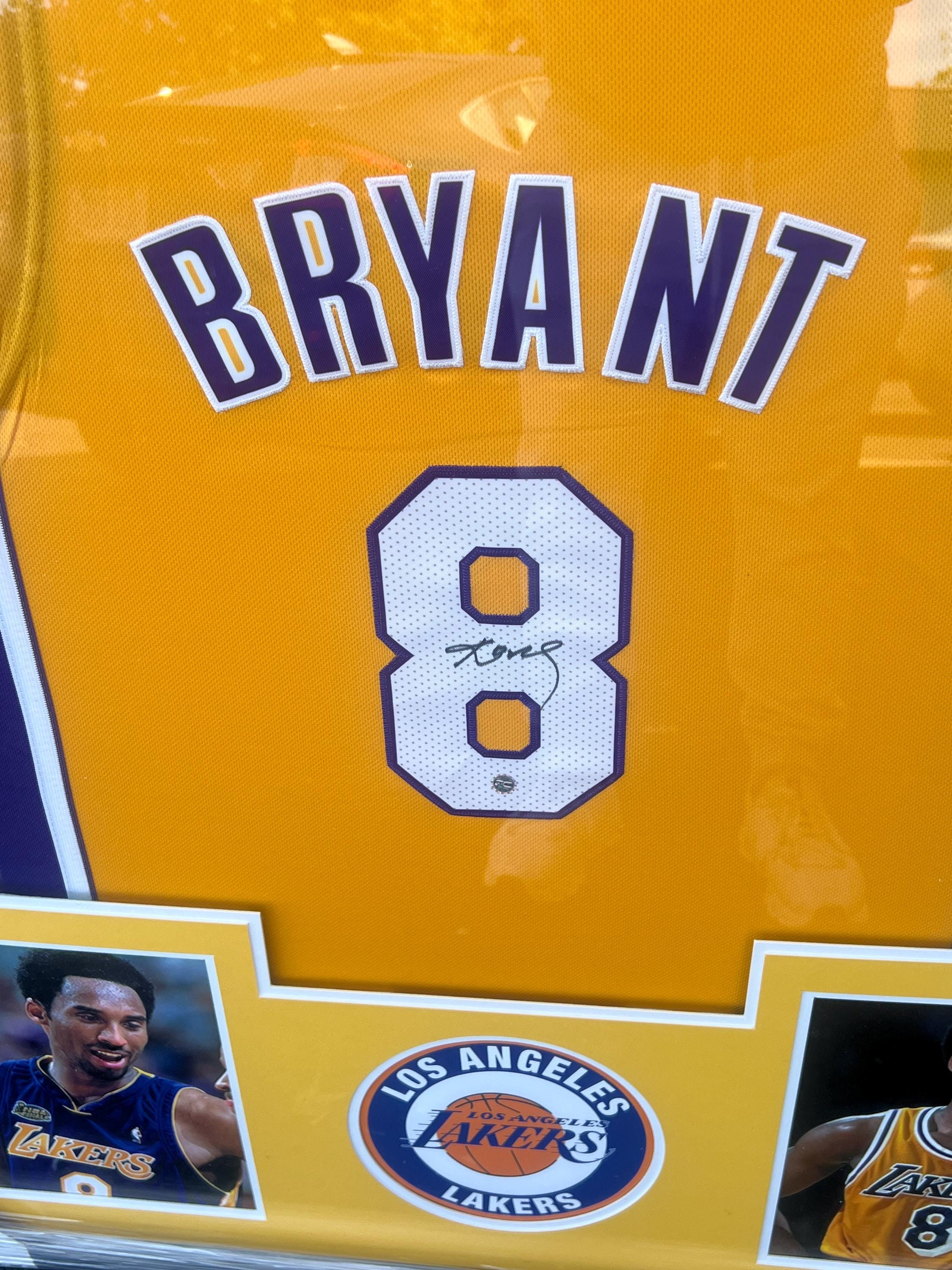 直筆サイン入り コービー・ブライアント #8 LA レイカーズ ミッチェル