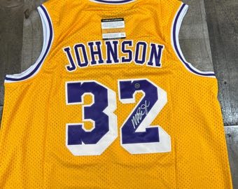 Camiseta de baloncesto de Los Angeles Lakers autografiada a mano por Magic Johnson con holograma y certificado de autenticidad #32