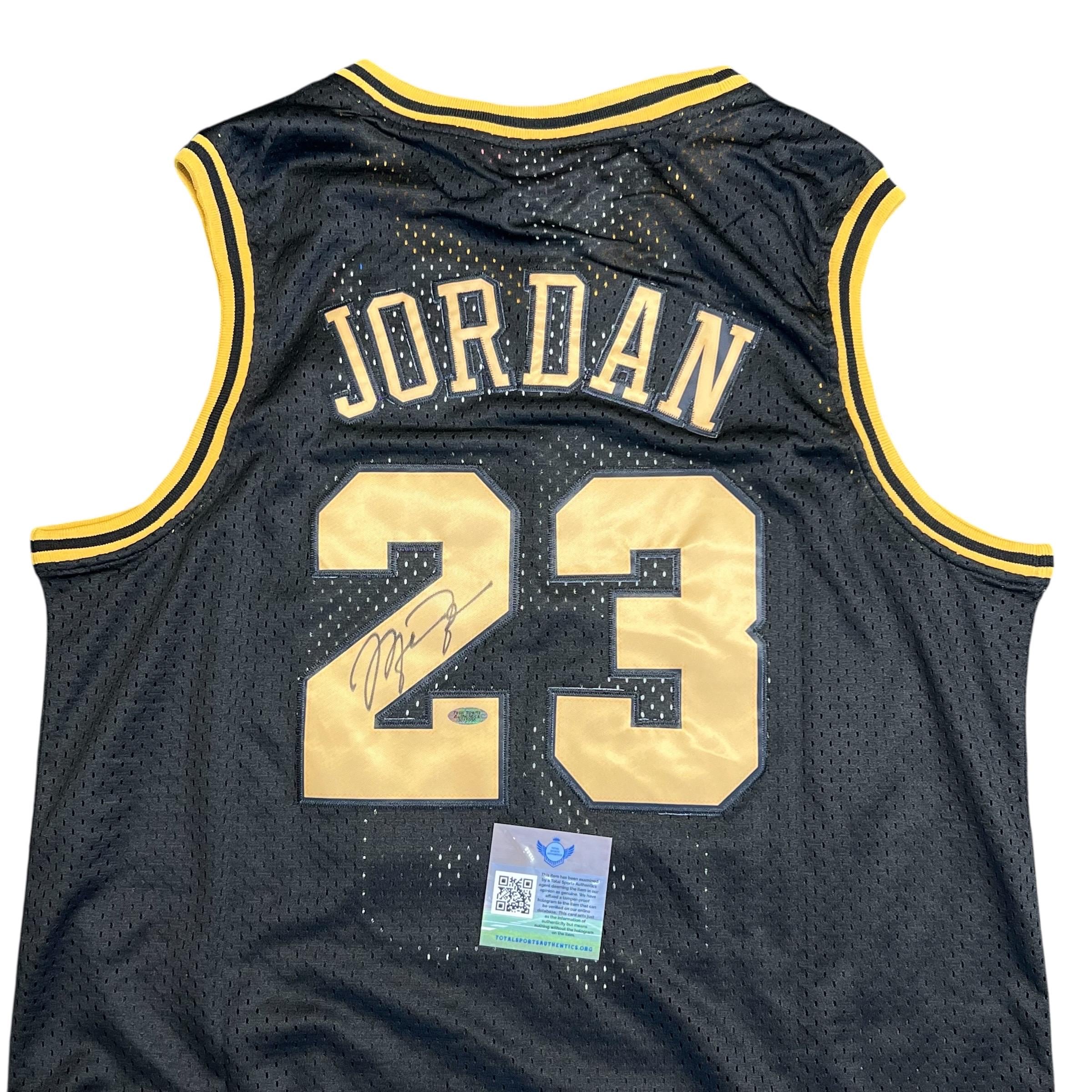 Michael Jordan Signed Finals '97-98 Jersey, Chicago Bulls #23