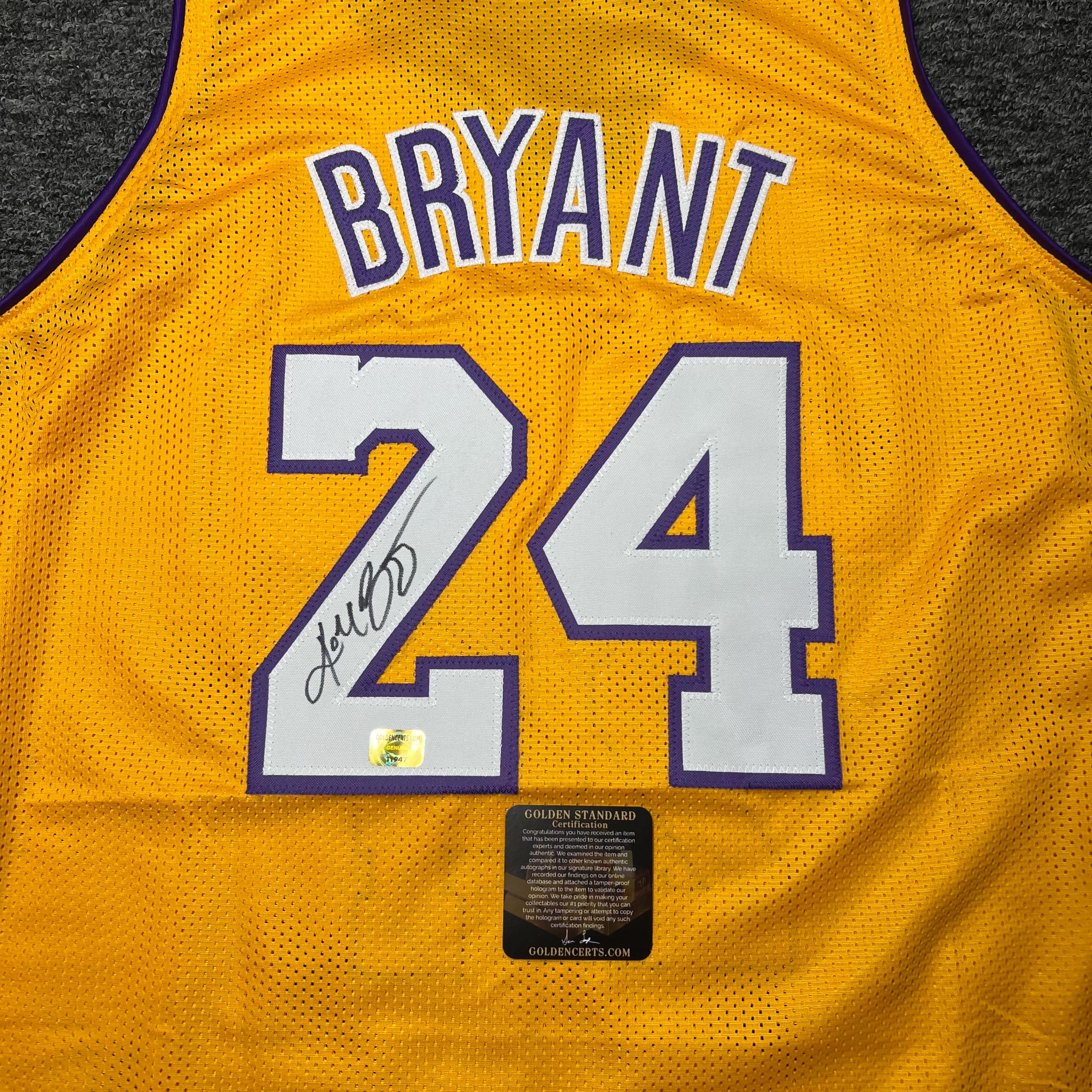 コービーブライアント オートジャージ 直筆サイン kobe コービー ブライアント 直筆サイン＆ジャージカード 世界25