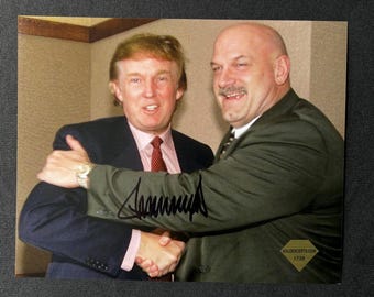 【レア】ドナルド・トランプ★直筆サイン入りフォト★証明書付 2026年最新】ドナルド・トランプ サインの人気アイテム - メルカリ