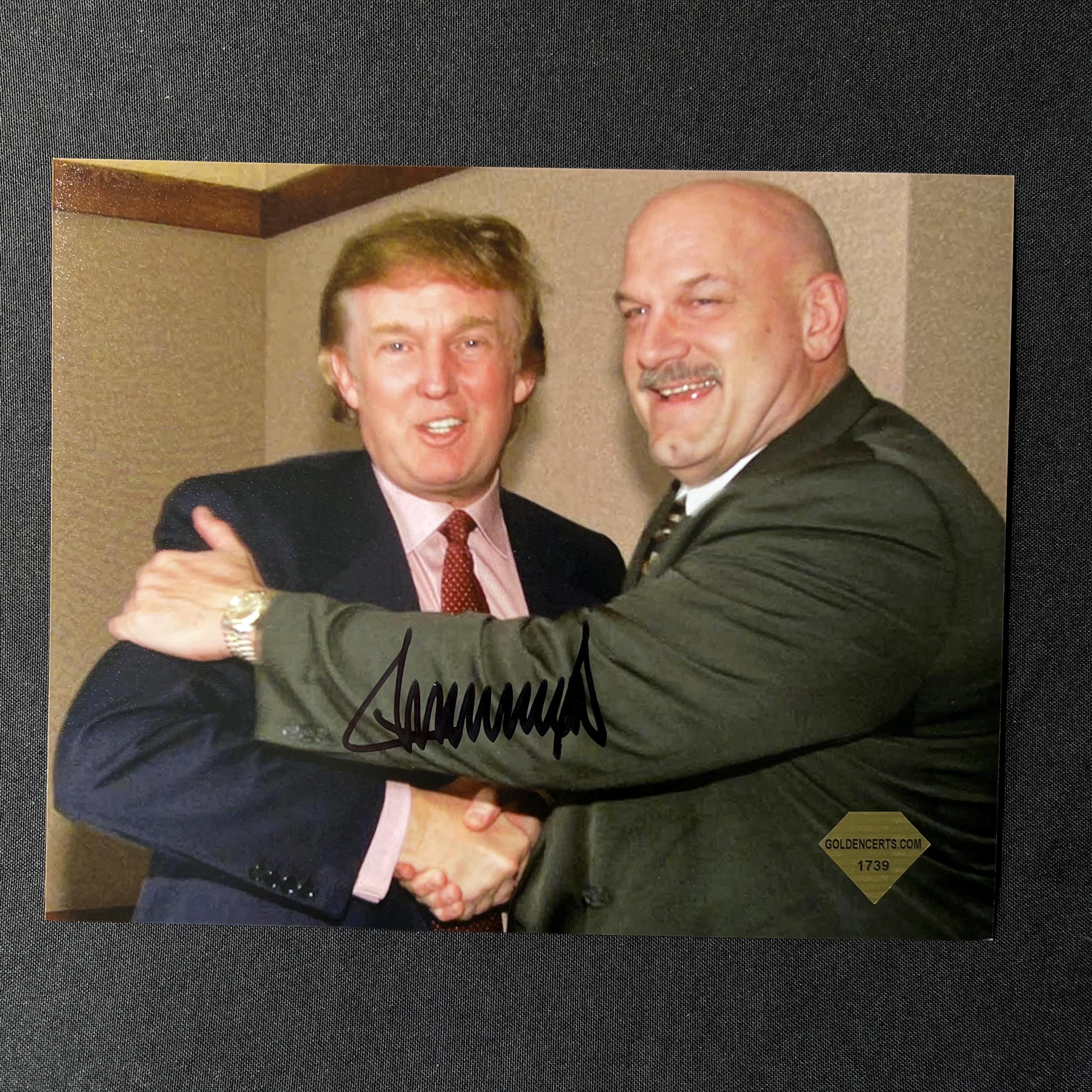 ドナルド・トランプ直筆サイン入り写真 8x10インチ 鑑定書付き - Etsy 日本