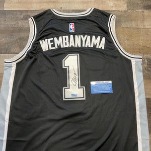 Koszulka Victora Wembanyama z autografem San Antonio Spurs COA nr 1 zdjęcie 3