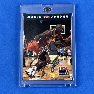 Michael Jordan Signed Basketball Sports Card Chicago Bulls #23 Autograph with Hologram COA