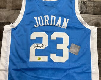 Michael Jordan signiertes UNC Tarheels Trikot # 23, signierte NBA Memorabilia