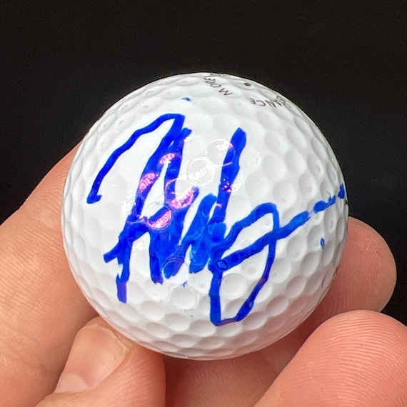 サイン入りゴルフボール 都玲華 直筆サイン入りゴルフボール JLPGA