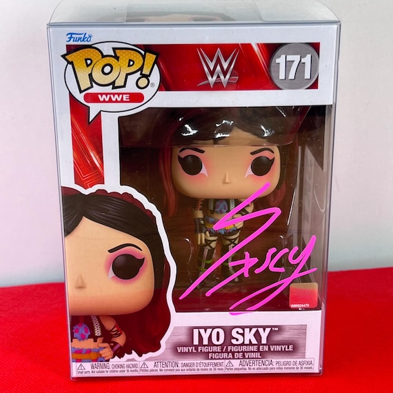 FunkoPop WWE Iyo Sky 直筆サイン入り フィギュア　完売品 イヨスカイ Funko Pop WWE Iyo Sky 直筆サイン入り プロレス