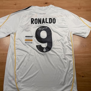 Cristiano ronaldo signed memorabilia - Etsy 日本