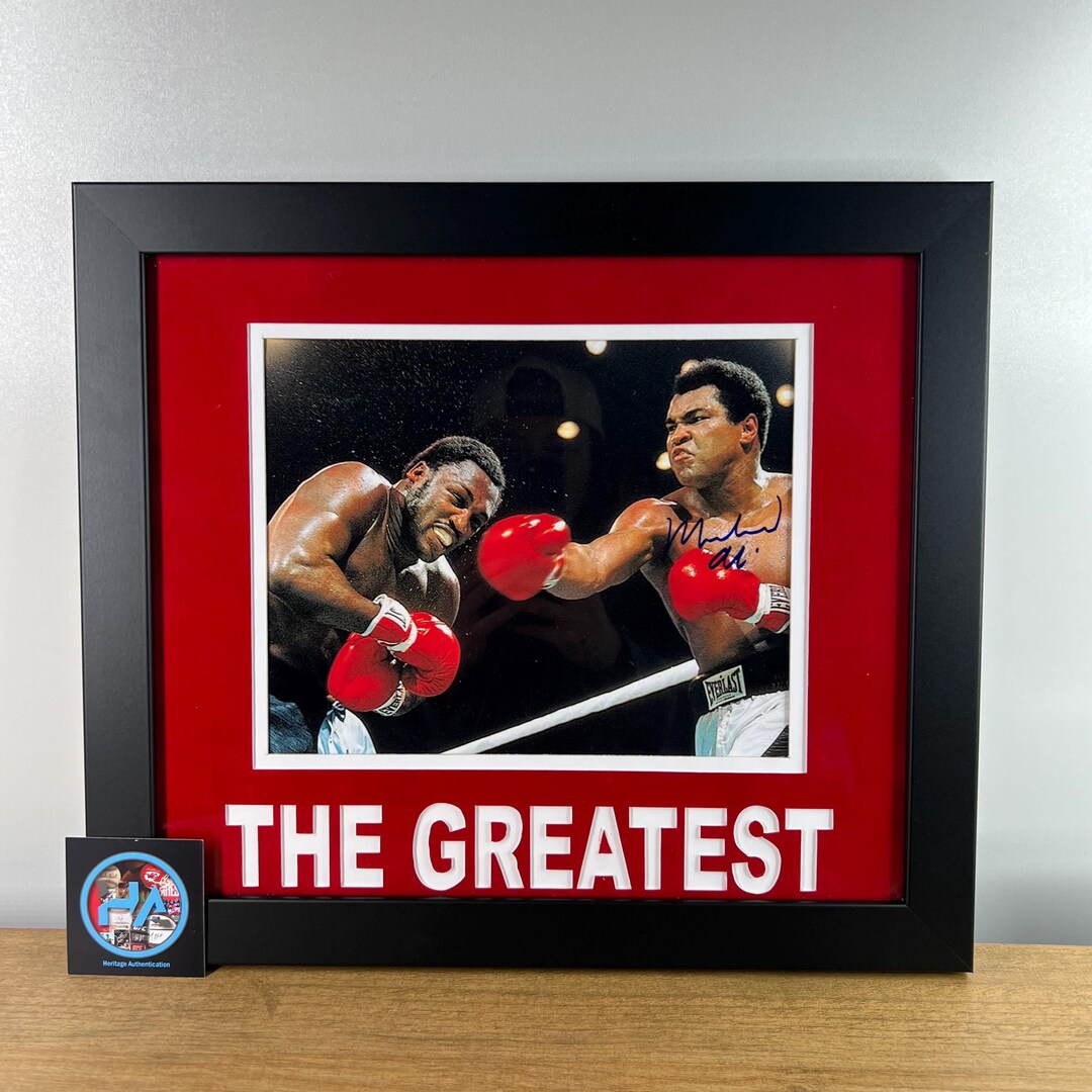 Signed Muhammad Ali Boxing Knockout 8x10 Photo FRAMED Autographed