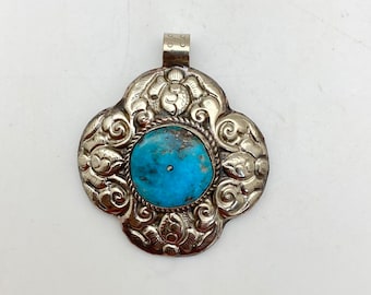Turquoise pendant,floral pendant, handcrafted,Tibetan silver, Nepal