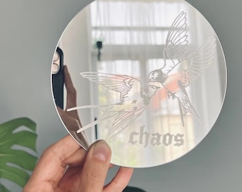 Engraved Chaos Round Mirror – 15 cm Handcrafted Decor with Delicate Swallow Design