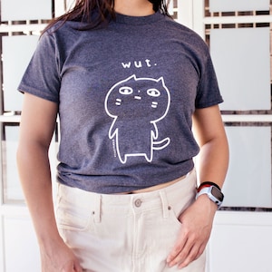 Kawaii-T-shirt | Leuke overhemden | Grappig shirt | Leuk karakter | Herkenbaar shirt | Verward Neko "Wut" T-shirt van TuziNeko